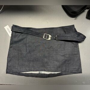 Mini skirt aritzia